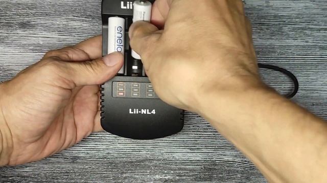 Liitokala Lii-NL4. Автоматическое зарядное устройство. смотреть онлайн