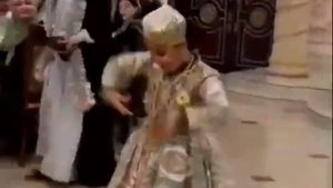 Красивый танец девочки на узбекской свадьбе