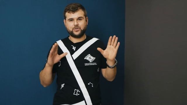 КАРНИЗ С ПОДСВЕТКОЙ И ПАРЯЩИЙ ПОТОЛОК В ЗАЛЕ | kraab, slott, kraab systems смотреть онлайн