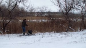 Мини снегоход по первому снегу