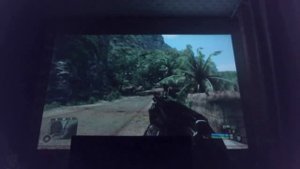 Играем на проекторе BenQ GP10 в Crysis