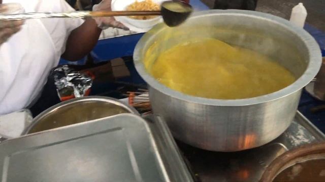 Африка. Танзания. Занзибар. Стоун-Таун. Парк Фородхани. Уличная еда - суп урожо 1