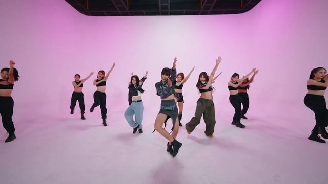 BLACKPINK 'Shut Down' Dance Cover by Pink Panda?? #ShutDown #CoverContest #220922_221006 #YG