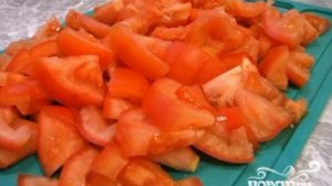 Греческий салат с орехами