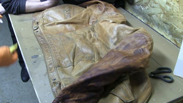 Что делать, если кожаная куртка села? смотреть онлайн