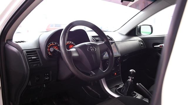 Toyota Corolla '2013 смотреть онлайн