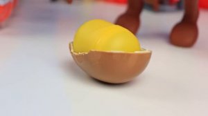 😱 это *НЕРЕАЛЬНО*! Говорящий БЕН Выбил АНИМАТРОНИКА из ФНАФ 9 из Киндер Сюрприза!