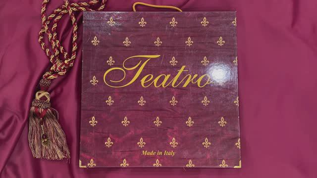 TEATRO collection