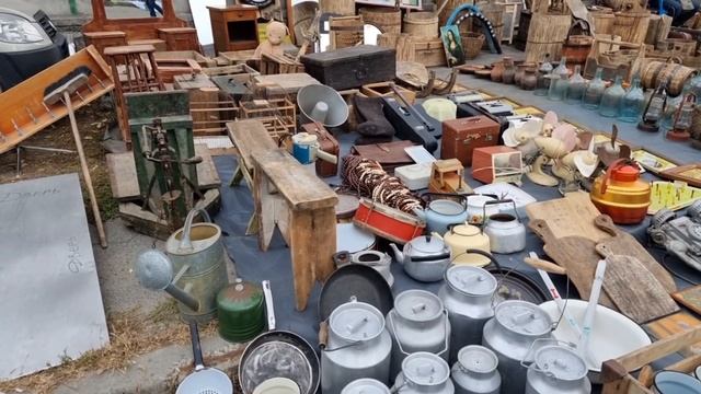 Барахолка.Киев.воскресенье.Вещи СССР. Удивительное рядом.....