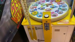 БЕСПРОИГРЫШНЫЙ АППАРАТ С ИГРУШКАМИ 3 / ИГРАЕМ НА ЗОЛОТЫЕ МОНЕТЫ / ВЕРНУЛИСЬ В СКАЙ ПАРК