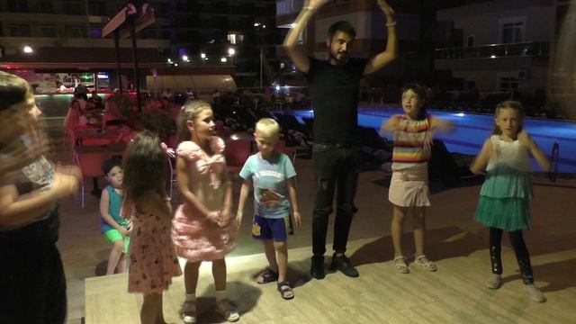 танец грустиночки))) отель CLUB BAYAR BEACH - июнь 2019 смотреть онлайн