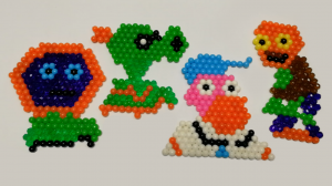 ВОЛШЕБНАЯ АКВА МОЗАЙКА РАСТЕНИЯ ПРОТИВ ЗОМБИ (aquabeads)