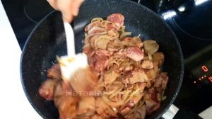 Печень куриная. Очень вкусная печень с луком! Печень куриная  в сметане рецепт Пальчики Оближешь