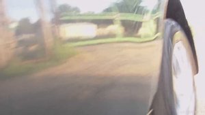 треск в заднем колесе.MOV