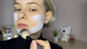 Как работать с голубой глиной. Инструкция по нанесению на лицо