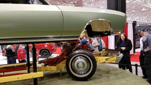 1970 Chevy Monte Carlo - GM Exploded Display Vehicle From 1970 Auto Show! смотреть онлайн