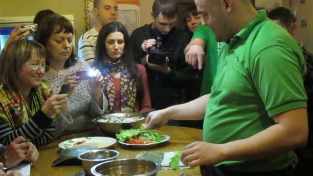 В Веданте готовят суши (2) смотреть онлайн