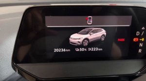 Volkswagen ID4, как заряжается 12-ти вольтовая батарея.