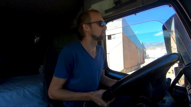 VOLVO FH13 На механике/ Едем на ремонт в VOLVO смотреть онлайн