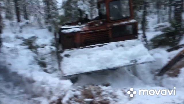 С ДТ-75 снимаем двигатель. Камаз лесовоз не поднялся в гору. ТДТ-55 смотреть онлайн