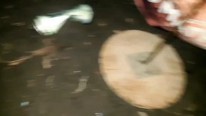 Что можно найти на мусорке? Куча электроники, медных проводов и алюминиевых банок.