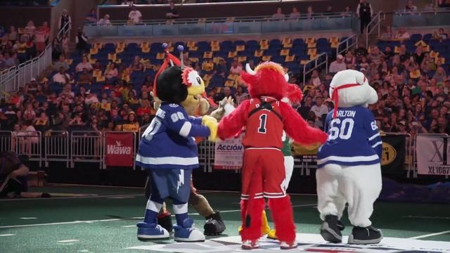 The 2019 Celebrity Mascot Games Dance Battle!! *FUNNY* смотреть онлайн