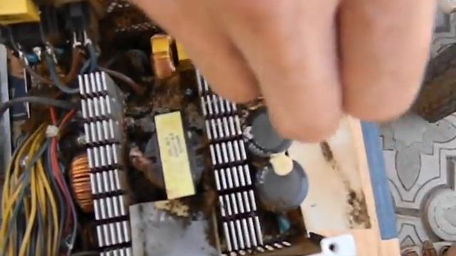 Пыль в блоке питания - рядовой случай смотреть онлайн