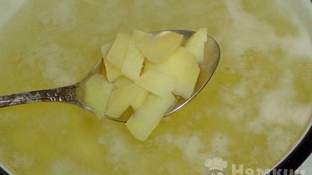 Суп с вареным мясом и макаронами