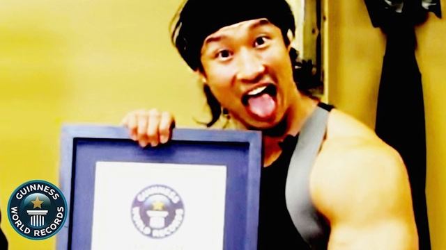 АБСОЛЮТНЫЙ РЕКОРД ПО ОТЖИМАНИЯМ ОТ ПОЛА!ЭТО СТОИТ ЗНАТЬ! смотреть онлайн