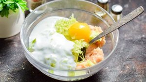Маффины из курицы и кабачков