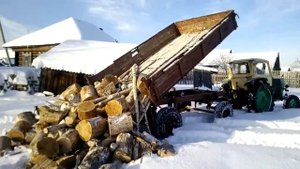 ЮМЗ 6 выгрузка дров