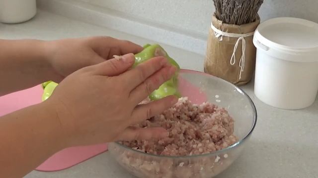 ФАРШИРОВАННЫЙ ПЕРЕЦ, запеченный в духовке в сливках ( или сметане)