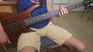 This is how the Ibanez GSMR20B Micro Bass Guitar Sounds like (High Quality Recording)