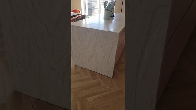 Гранит на фартук, ёлочка на полу косяки скрылись в процессе эксплуатации . обзор. смотреть онлайн