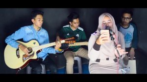 Salah apa aku - Ilir 7 || cover by B.A BAND ft putri mentari