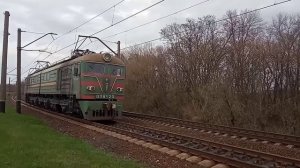 Электровоз ВЛ8м-814 с грузовым поездом, и Электровоз ВЛ8-1201, Толкач. И Взяли в "Электровоз»)
