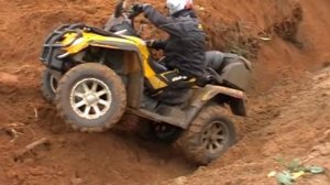 CAN-AM OUTLANDER MAX 800 XT IN SAND RENEGADE 800