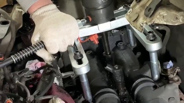 Как снять форсунки ивеко дейли Демонтаж форсунки с мотора iveco 3.0 net-forsunki.ru - смотреть видео онлайн от 
