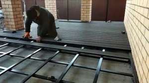 Процесс монтажа террасы из ДПК доски - как выбрать доску? какой должен быть монтаж?