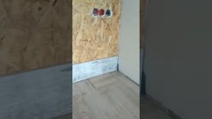 Как прикрепить ламинат к стене.