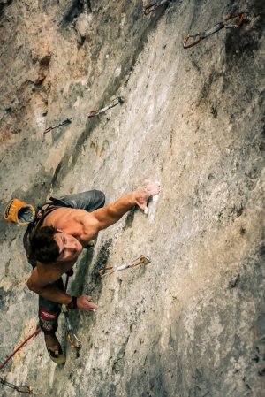 8c+/9a "Краденое солнце". Гуамка, Солярис. Шаферов Сергей. Скалолазание. Первопрохождение маршрута