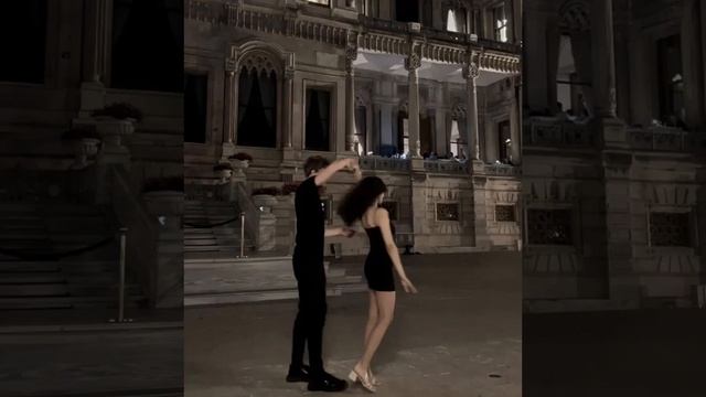 Мадонна(speed up)-Просто обнимет и не задаст вопросов Твои локоны волос - Ниагарский водопад смотреть онлайн