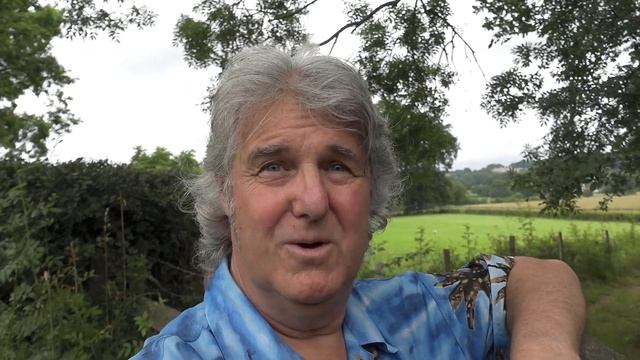 Sony ECM XYST1m  Microphone Dedicated to Sony Cameras with a Lead for Other Cameras