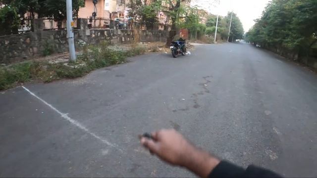 BRAKING TEST YAMAHA R15M VS R15 V3 BS4 ABS