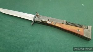 Русский выкидной нож В стиле автомата Калашникова Дизайнер Ральф Тернбулл фирма Spyderco США Обзор