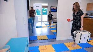 Выбери ПРАВИЛЬНЫЙ ПУТЬ в ГИГАНТСКОЙ ИГРЕ с заданиями ! Картонка ЧЕЛЛЕНДЖ