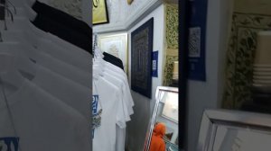 Узбекистан,  Ташкент,  площадь Хаст-Имам, резчики по дереву.