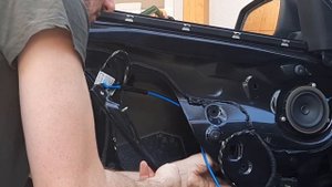 BMW 3 Series F30/F31 door glass, window regulator, door latch replacement - Tutorial