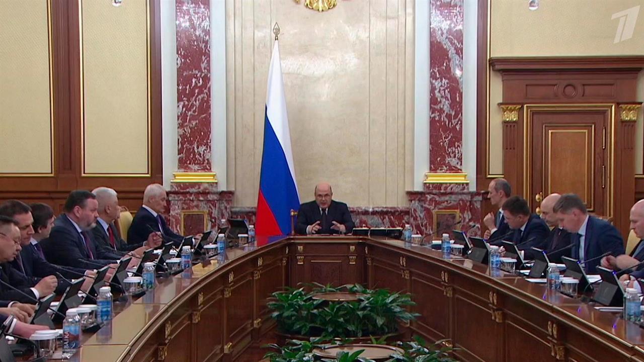 В центре внимания правительства сегодня строительство новых российских судов