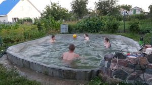 Бассейн из бетона. 6 лет после постройки.